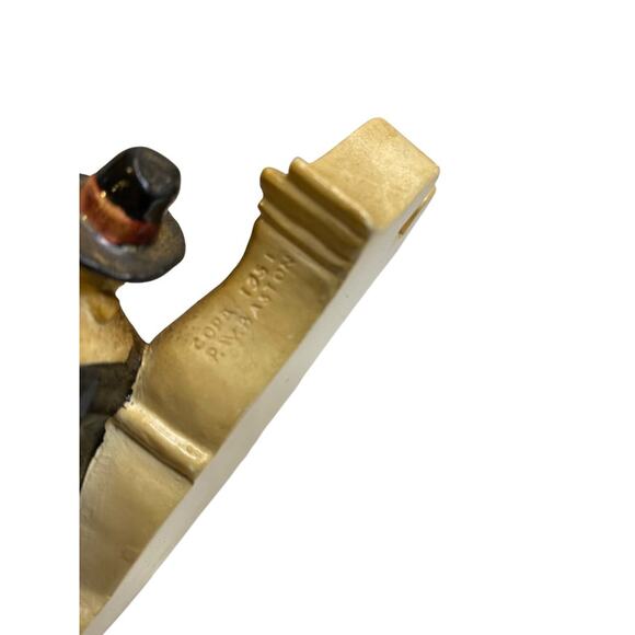 Sebastian Miniatures Studio Figurine with Plaque Sign 4.75" - Picture 5 of 6